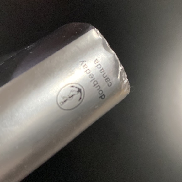 Michael Bublé Onstage Offstage: The Official Illustrated Memoir - Hardcover Book - Picture 10 of 11